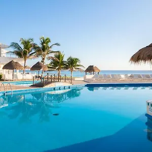 Aparthotel Brisas Beachfront Penthouses