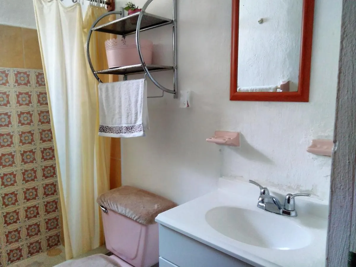 Los Caracoles Bed & Breakfast Cancun 3*,