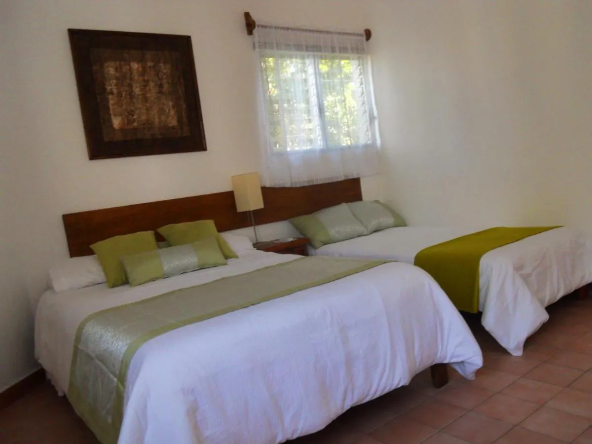 Los Caracoles Bed & Breakfast Cancun