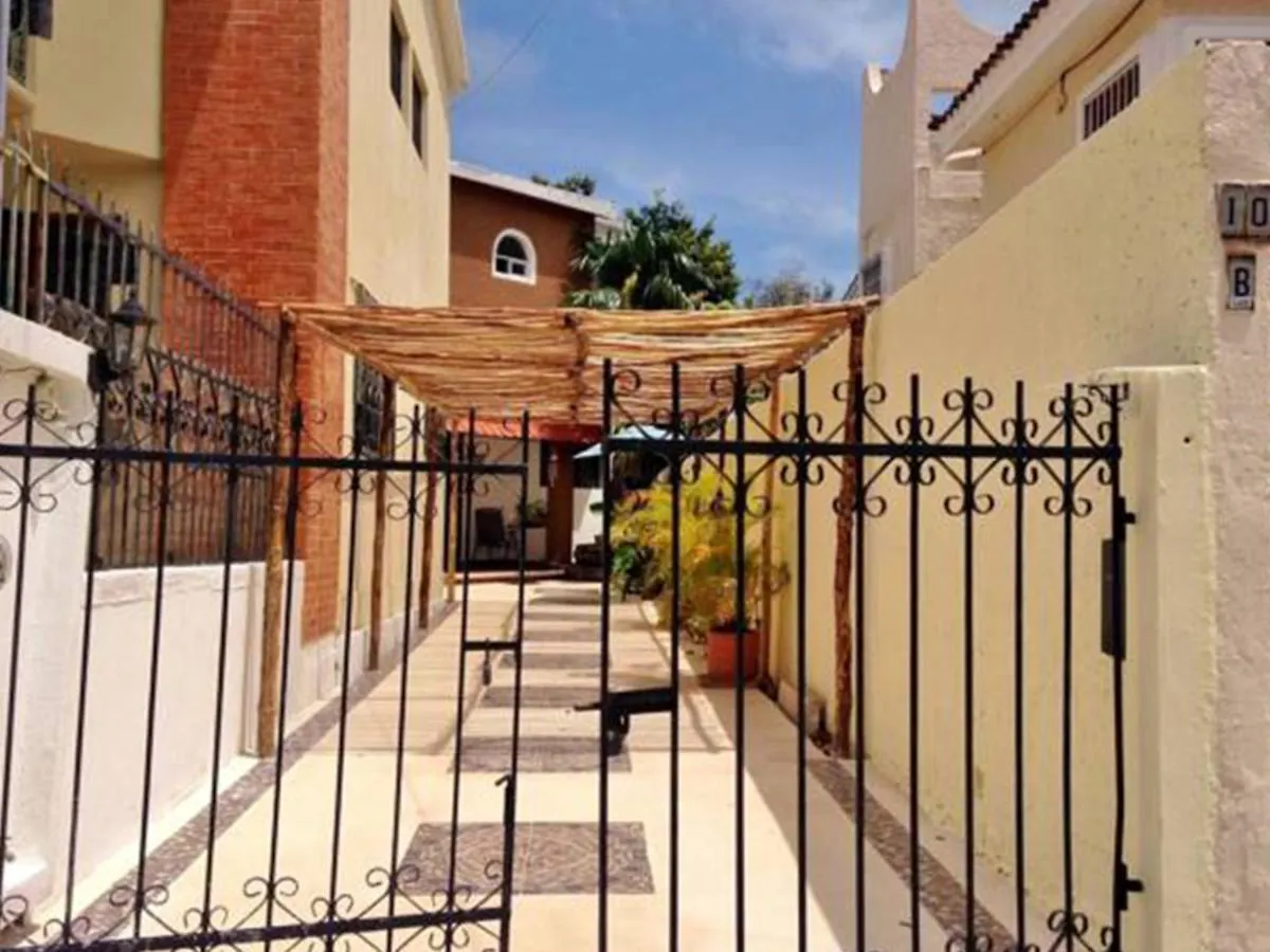 Los Caracoles Bed & Breakfast Cancun
